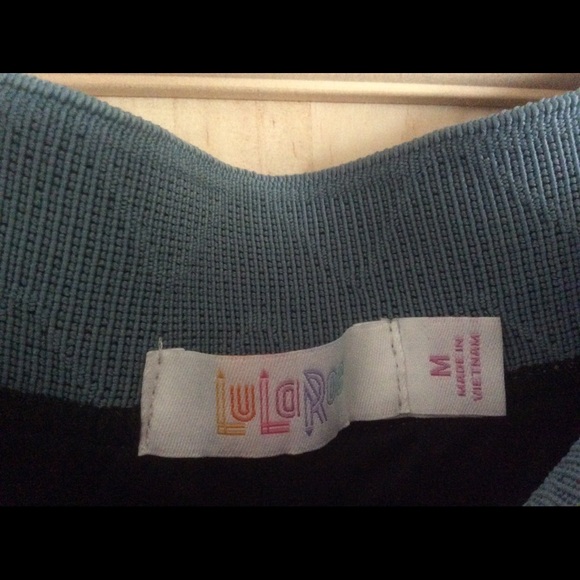 3/$20.       Lola skirt from Lularue EUC size M - Picture 3 of 3